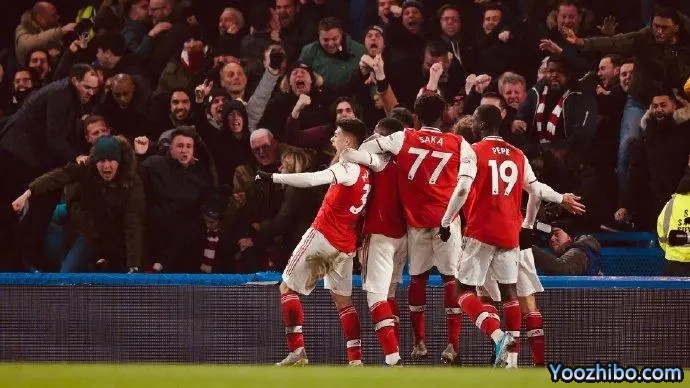 英超最长不败记录是<a href=/zuqiuzbb/arsenal/ target=_blank class=infotextkey>阿森纳</a>保持的49场