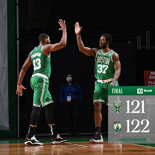 <a href=/lanqiuzbb/celtics/ target=_blank class=infotextkey>凯尔特人</a>122-121险胜<a href=/lanqiuzbb/bucks/ target=_blank class=infotextkey>雄鹿</a>
