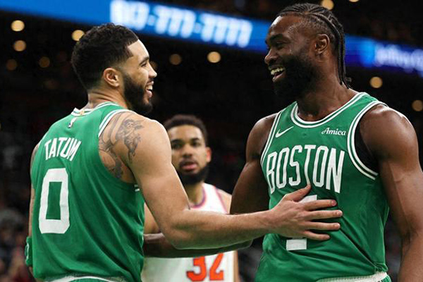 NBA东部格局洗牌：传统强队落势 <a href=/lanqiuzbb/heat/ target=_blank class=infotextkey>热火</a>异军突起