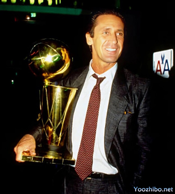 帕特-莱利:1989-90赛季的NBA最佳教练与<a href=/lanqiuzbb/lakers/ target=_blank class=infotextkey>湖人</a>王朝的缔造者
