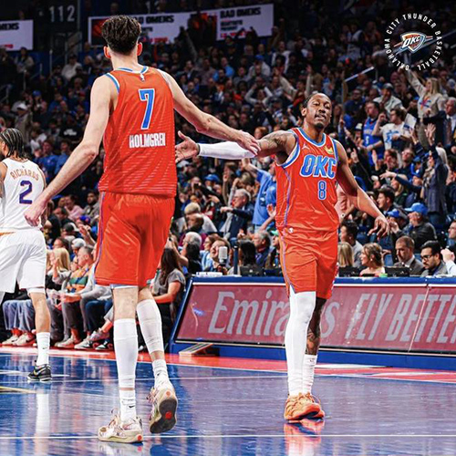 雷霆49分血洗<a href=/lanqiuzbb/suns/ target=_blank class=infotextkey>太阳</a>+手握多签,霍姆格伦成顶级内线